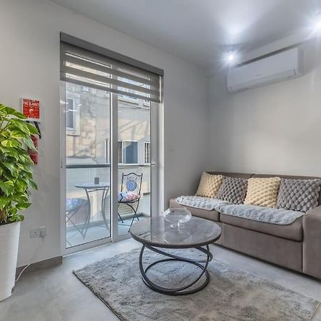 Nocturnal Elegance Apartment By Solea Sliema Buitenkant foto