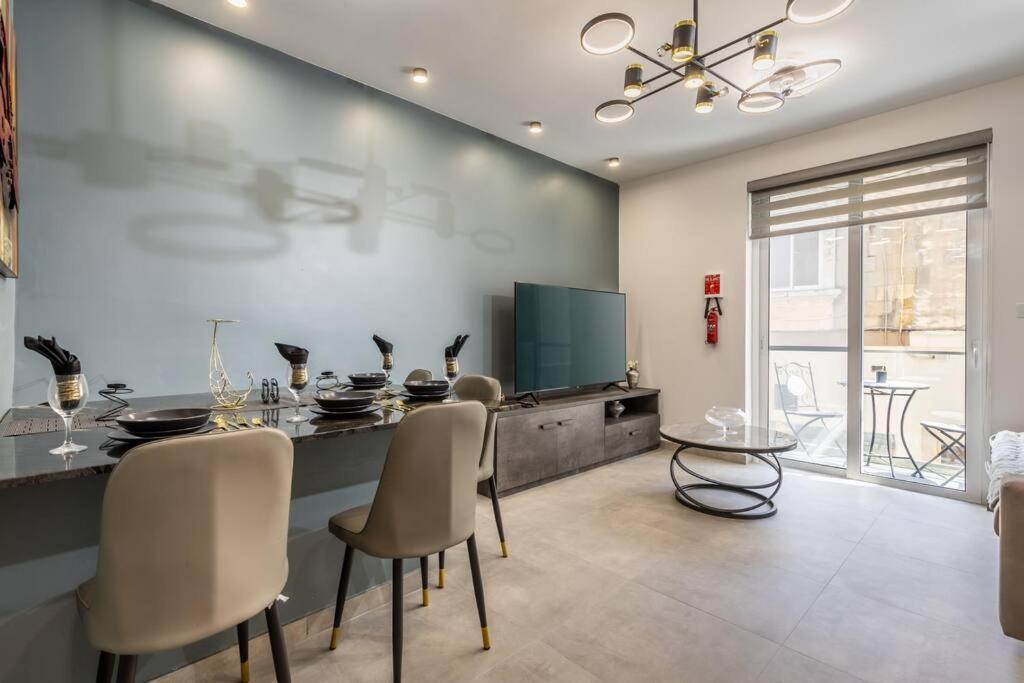 Nocturnal Elegance Apartment By Solea Sliema Buitenkant foto